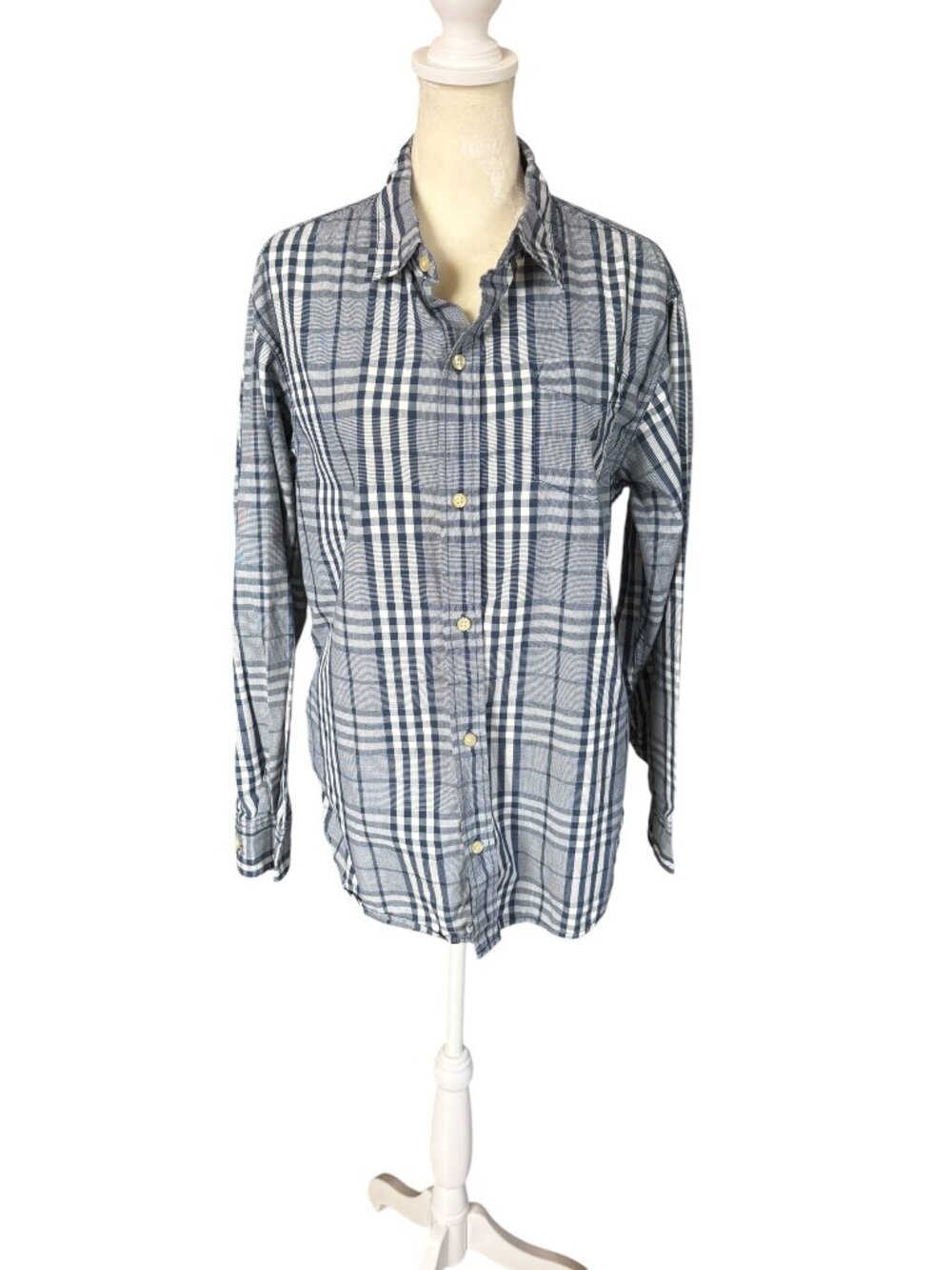 Nautica big boys XL 18/20 blue and white plaid button down collared shirt